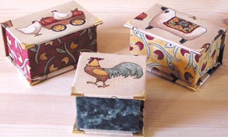 CAJAS MINIS X 3 -2-5X7X3CM 1-5X5X3CM (Min. 2 uds)